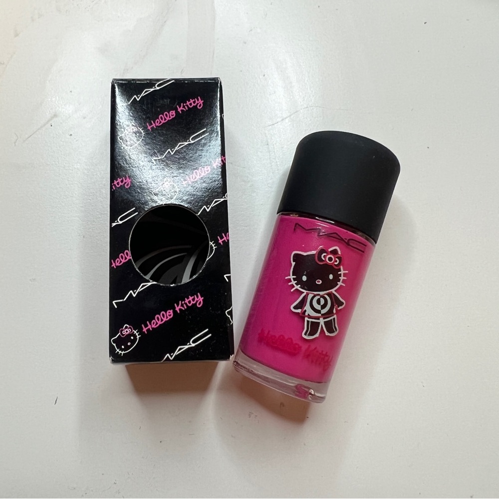 Rare mac hello kitty nail polish “something about pink”